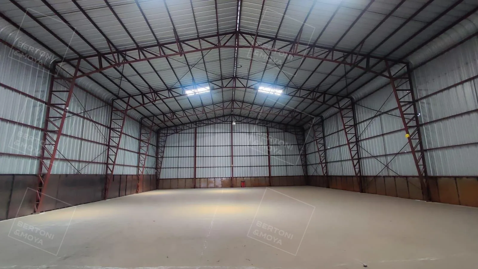 Bodega 2000 m2 Talca — foto 1