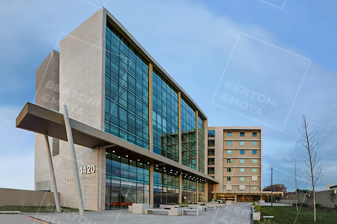 Oficina Plaza Oriente — foto 1